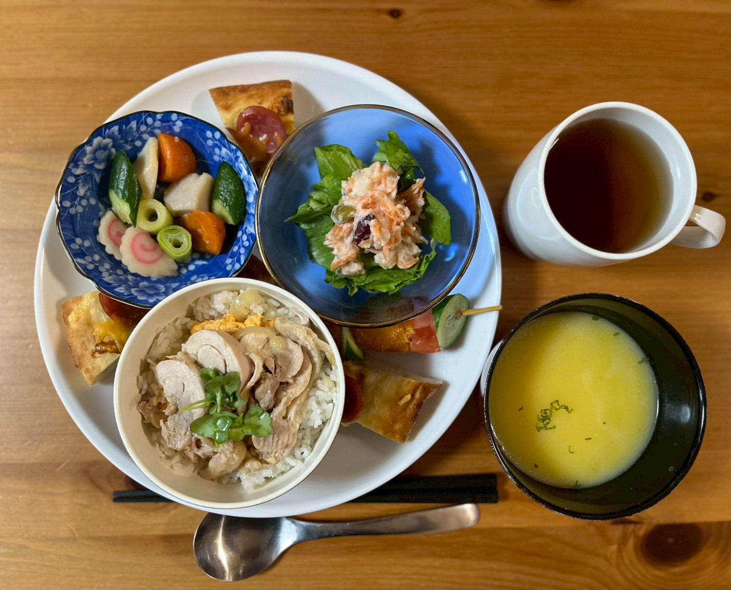 食事レクの盛り付け
